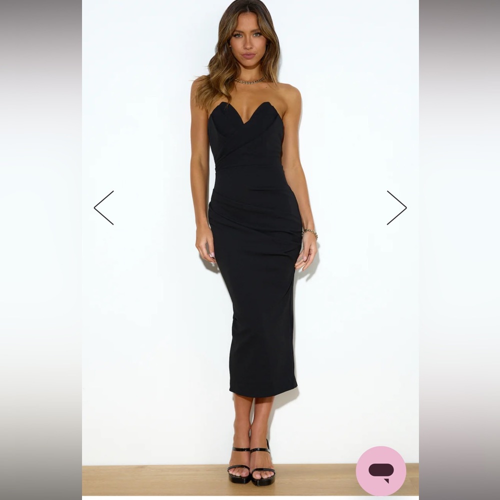 NWT MAXI DRESS BLACK. Size S.